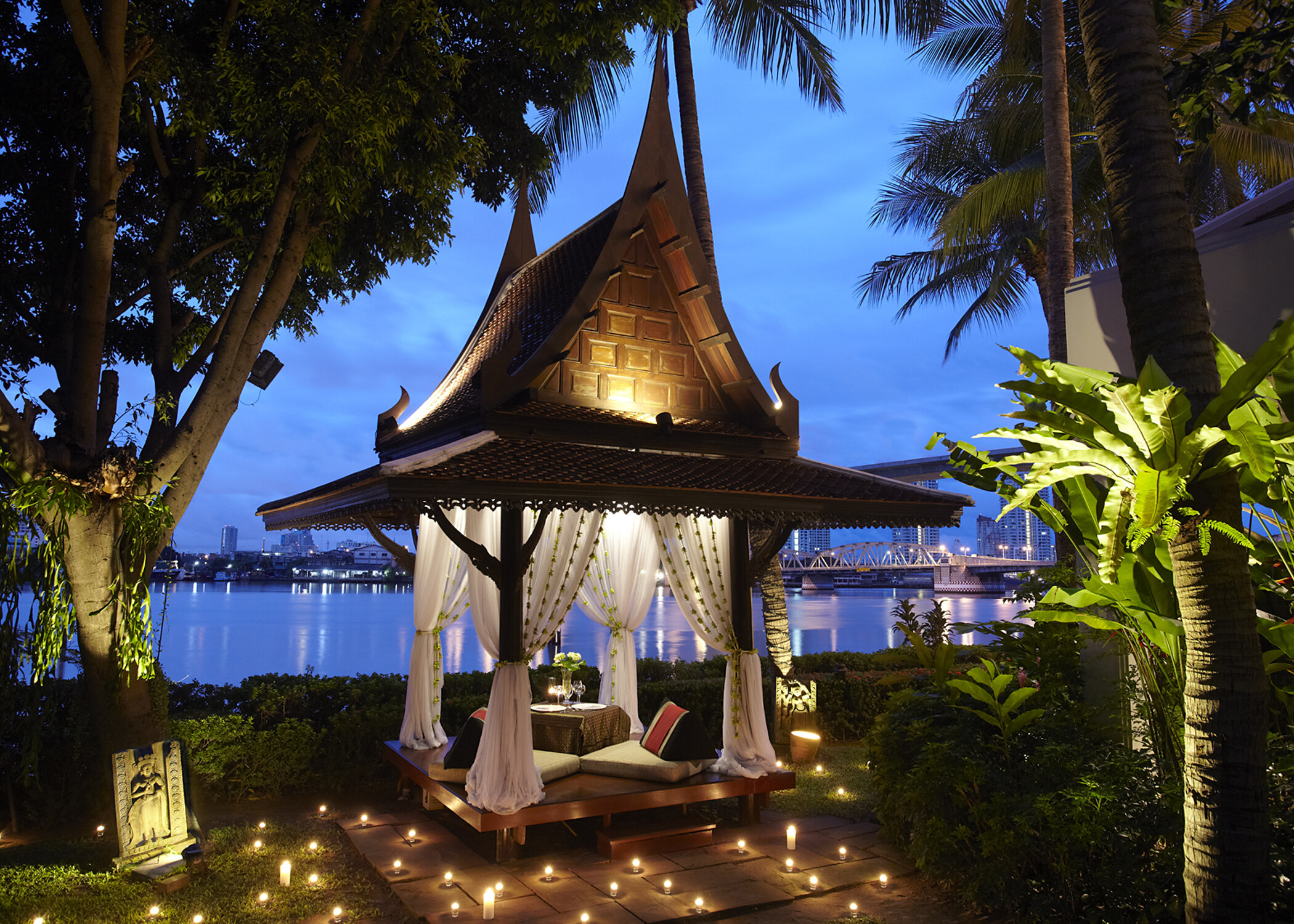 Anantara Riverside Bangkok_Dining by Design